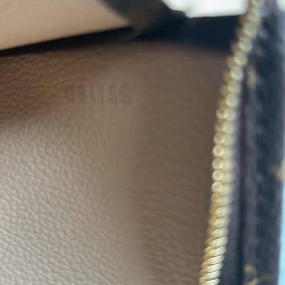 Louis Vuitton Brown Monogram Bag - Picture 9 of 9